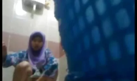 Chú mèo Bongakams - một người đàn ông chiên một cô gái phim sec gai sinh lớn