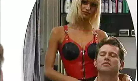 Samantha Ryan anh sec gai và Lily muốn buộc một người đàn ông để đừng và bán một ngôi nhà