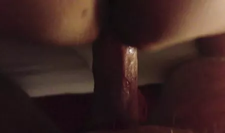 Tôi đã hỏi anh sec lon xinh một người bạn đến nhà máy của hắn vì tội phản quốc