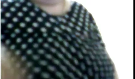 Kem, trong hậu môn phim sec gai non cô gái